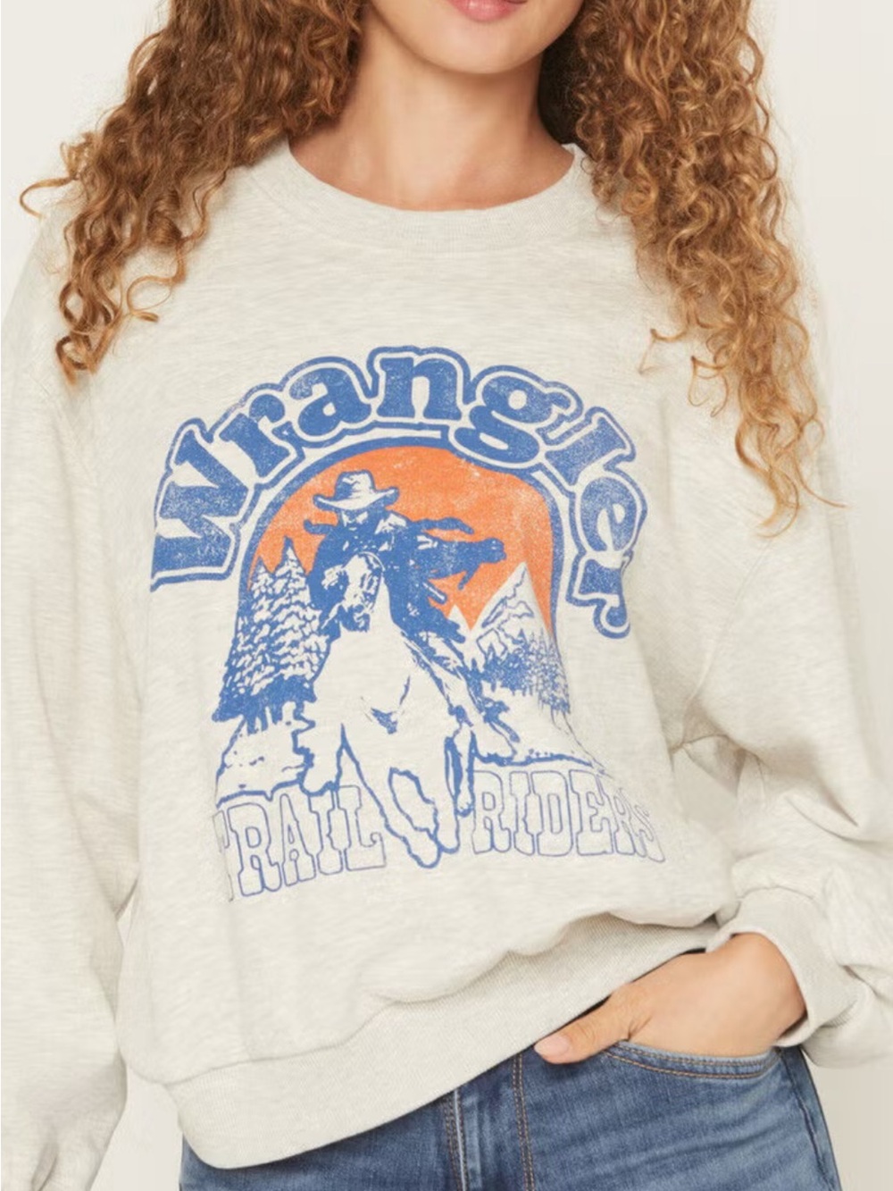 Wrangler Off-White Crewneck Sweatshirt with Blue and Orange Graphic